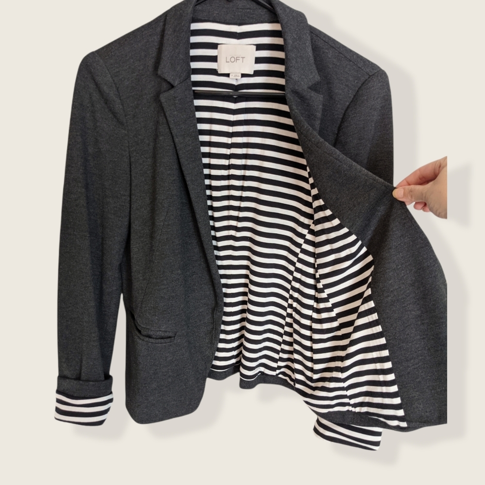 6/$25 Ann Taylor Blazer